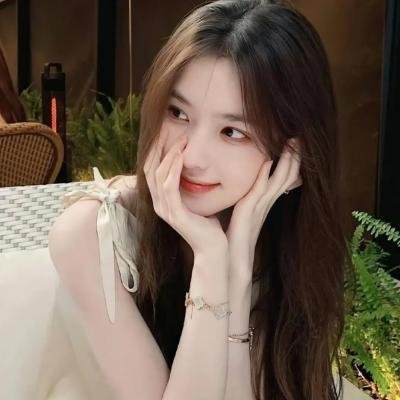 顶流女星官宣恋情引爆服务器，平台紧急限流，短时间内引热议